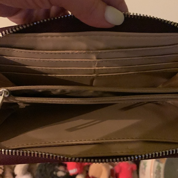 Vintage guess zip around wallet nwot - Picture 5 of 8